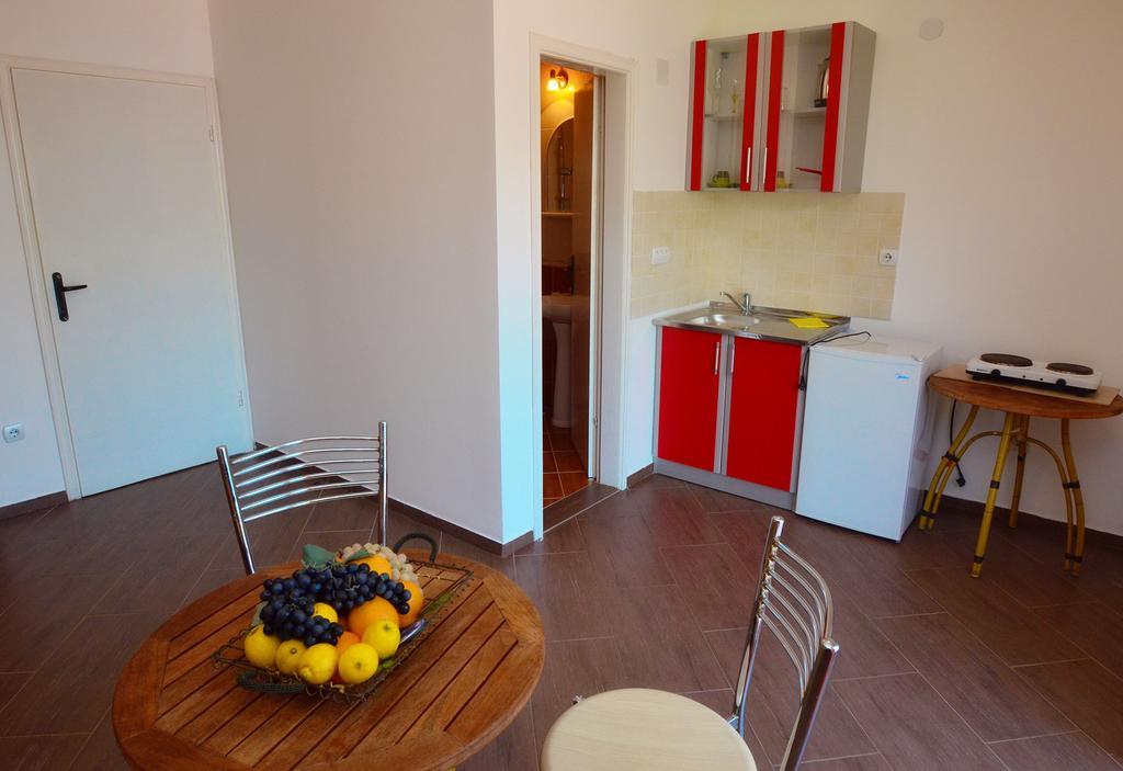 Apartments Scorpio コトル 部屋 写真