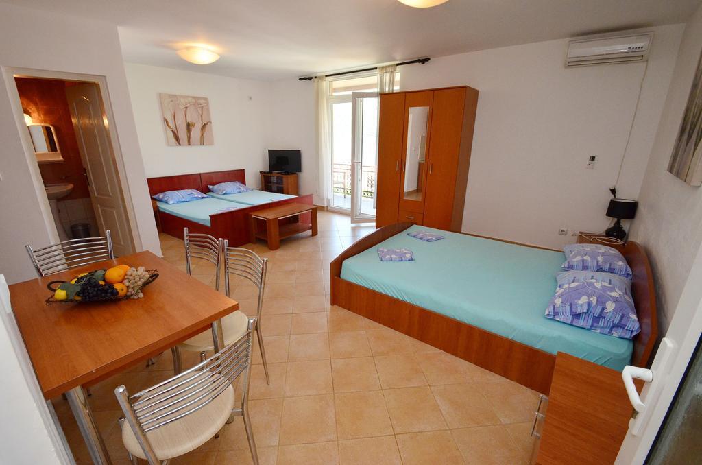 Apartments Scorpio コトル 部屋 写真